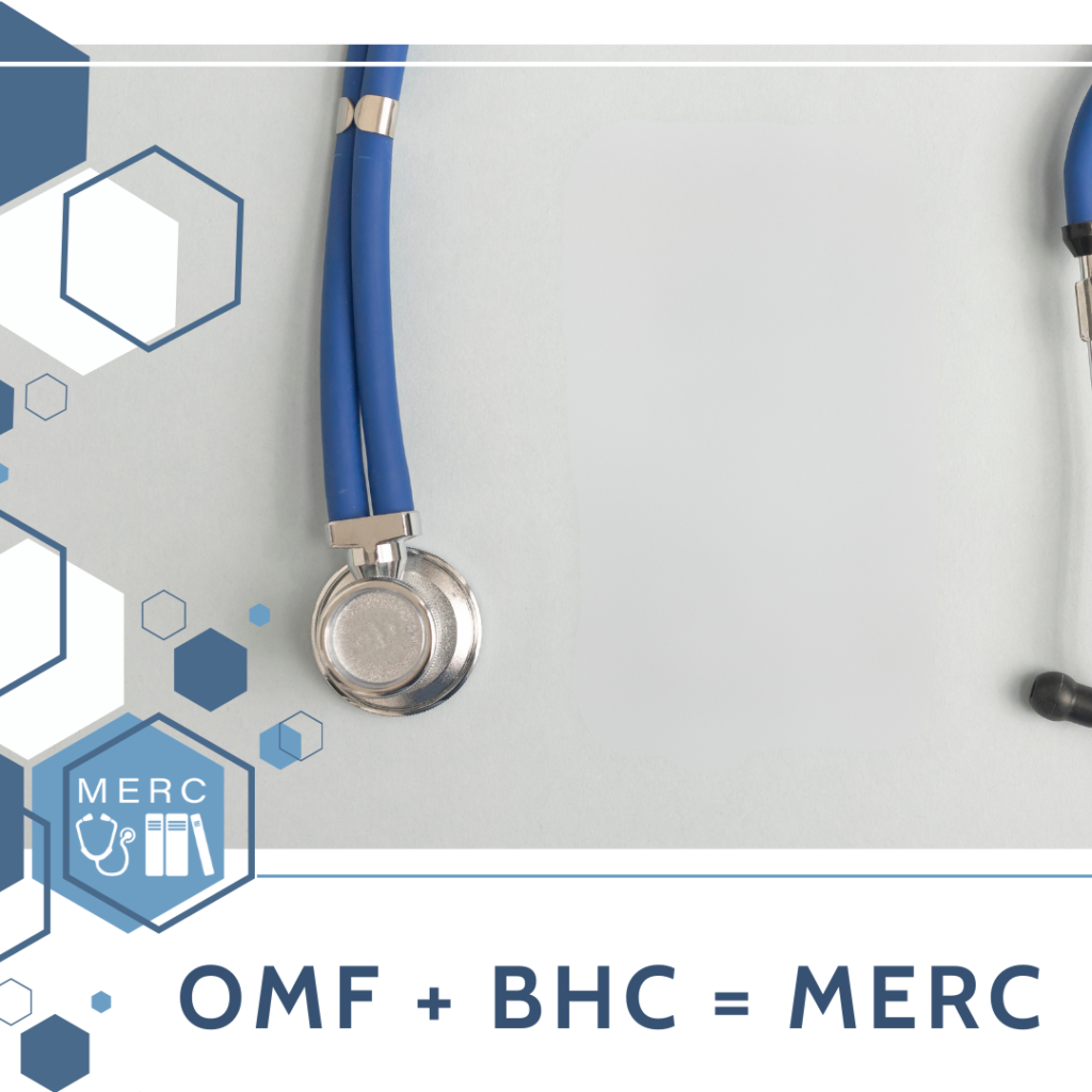 Un stéthoscope est posé à côté d'un smartphone affichant un texte sur le Medical Education Resource Center (MERC), une initiative conjointe de l'OMF et du BHC visant à éduquer les professionnels de la santé sur l'EM/SFC, la COVID longue et les maladies apparentées. Le logo et le texte se lisent comme suit : "OMF + BHC = MERC.